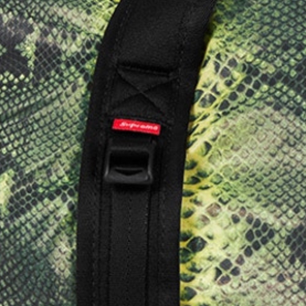 NWT Supreme North Face Snakeskin Duffle Bag - Picture 6 of 6